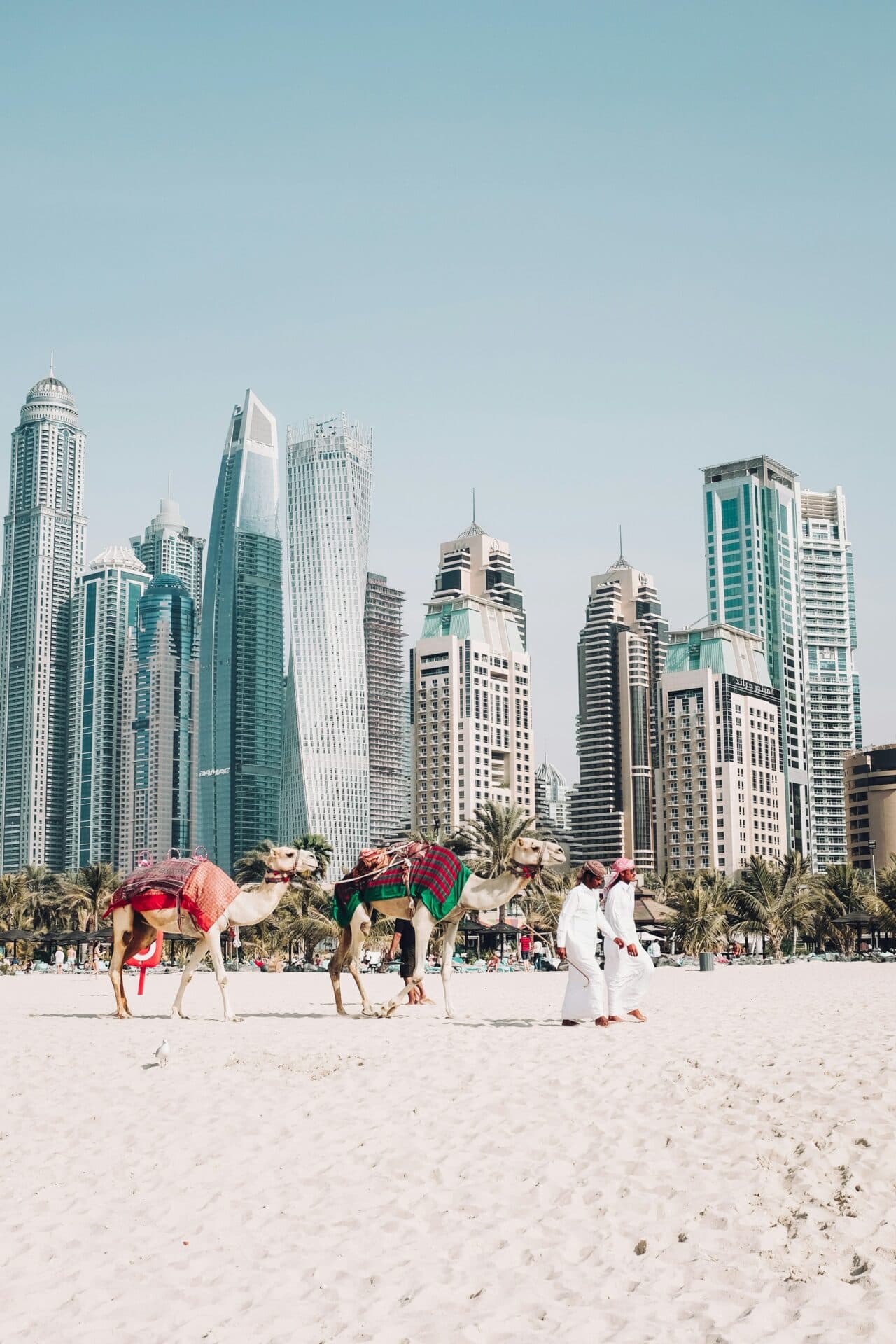A SEAMLESS BRIDGE BETWEEN LONDON AND THE UAE
