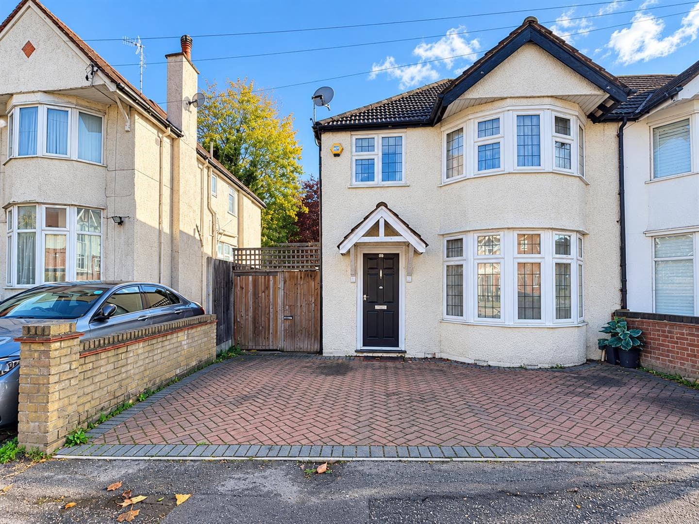 Aldenham Road, Bushey